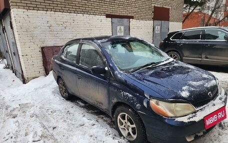 Toyota Platz, 2001 год, 330 000 рублей, 4 фотография