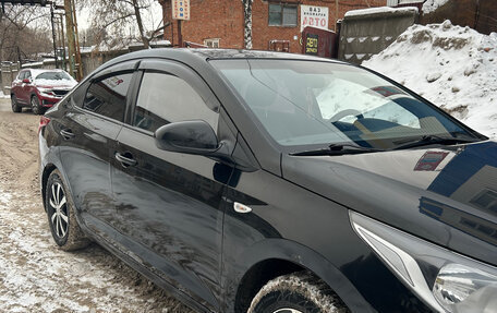 Hyundai Solaris II рестайлинг, 2017 год, 1 020 000 рублей, 3 фотография