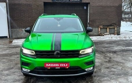 Volkswagen Tiguan II, 2017 год, 2 800 000 рублей, 1 фотография