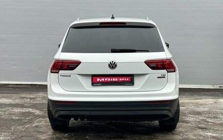 Volkswagen Tiguan II, 2017 год, 2 035 000 рублей, 4 фотография