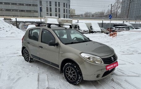 Renault Sandero I, 2010 год, 385 000 рублей, 3 фотография