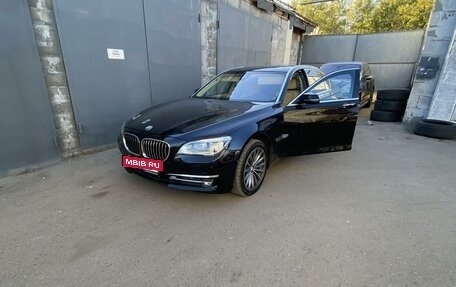 BMW 7 серия, 2013 год, 2 300 000 рублей, 8 фотография