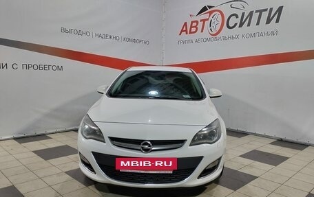 Opel Astra J, 2014 год, 900 000 рублей, 2 фотография