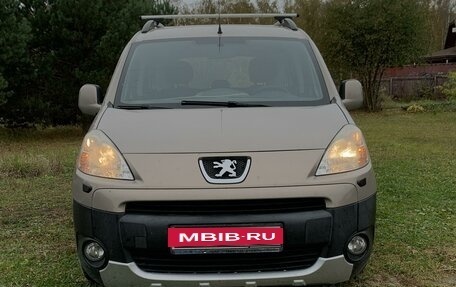 Peugeot Partner II рестайлинг 2, 2010 год, 850 000 рублей, 5 фотография