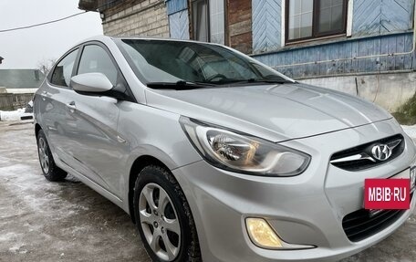 Hyundai Solaris II рестайлинг, 2012 год, 999 000 рублей, 9 фотография