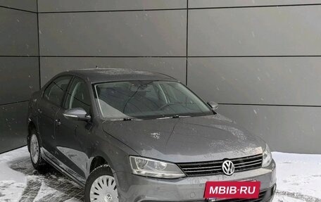 Volkswagen Jetta VI, 2011 год, 1 049 000 рублей, 10 фотография