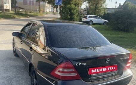 Mercedes-Benz C-Класс, 2003 год, 800 000 рублей, 2 фотография