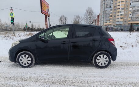 Toyota Vitz, 2012 год, 920 000 рублей, 4 фотография