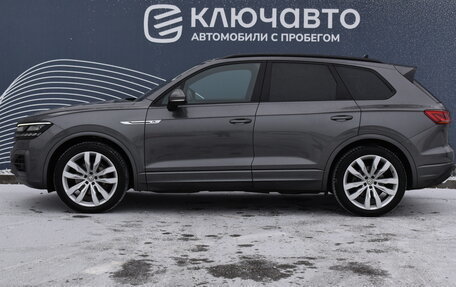 Volkswagen Touareg III, 2018 год, 4 990 000 рублей, 6 фотография