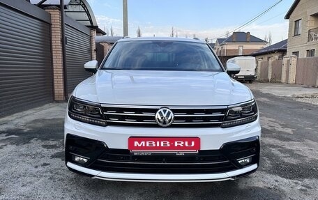 Volkswagen Tiguan II, 2020 год, 3 600 000 рублей, 3 фотография