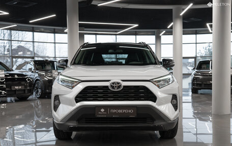 Toyota RAV4, 2022 год, 3 650 000 рублей, 3 фотография