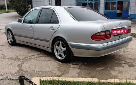 Mercedes-Benz E-Класс, 2000 год, 685 000 рублей, 11 фотография