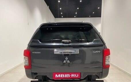 Mitsubishi L200 IV рестайлинг, 2019 год, 2 200 000 рублей, 7 фотография