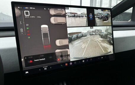 Tesla Cybertruck, 2024 год, 32 000 000 рублей, 26 фотография