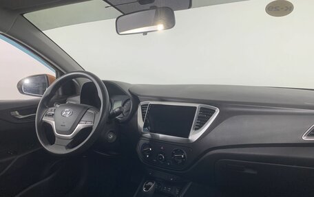 Hyundai Solaris II рестайлинг, 2017 год, 1 370 000 рублей, 14 фотография