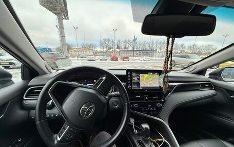 Toyota Camry, 2021 год, 3 780 000 рублей, 2 фотография