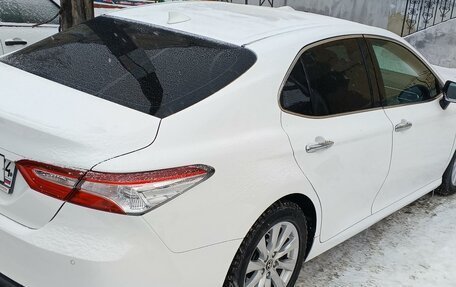 Toyota Camry, 2019 год, 2 850 000 рублей, 8 фотография