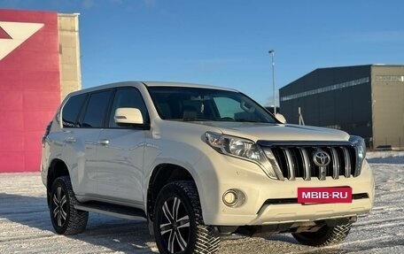 Toyota Land Cruiser Prado 150 рестайлинг 2, 2014 год, 3 690 000 рублей, 4 фотография