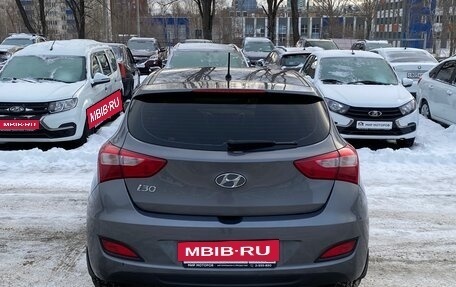 Hyundai i30 II рестайлинг, 2013 год, 870 000 рублей, 4 фотография