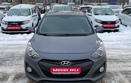 Hyundai i30 II рестайлинг, 2013 год, 870 000 рублей, 2 фотография