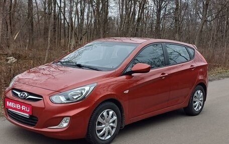 Hyundai Solaris II рестайлинг, 2012 год, 669 000 рублей, 2 фотография