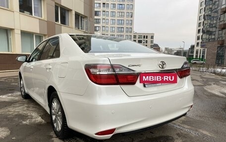 Toyota Camry, 2017 год, 2 240 000 рублей, 6 фотография