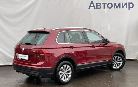 Volkswagen Tiguan II, 2017 год, 2 600 000 рублей, 5 фотография