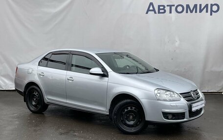 Volkswagen Jetta VI, 2010 год, 690 000 рублей, 3 фотография