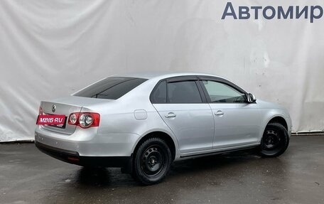 Volkswagen Jetta VI, 2010 год, 690 000 рублей, 5 фотография