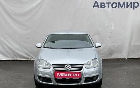 Volkswagen Jetta VI, 2010 год, 690 000 рублей, 2 фотография