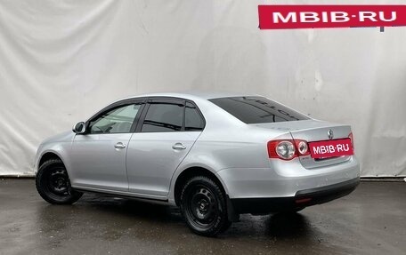 Volkswagen Jetta VI, 2010 год, 690 000 рублей, 7 фотография