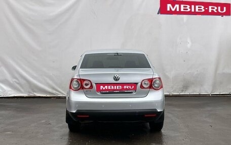 Volkswagen Jetta VI, 2010 год, 690 000 рублей, 6 фотография