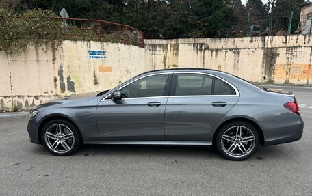 Mercedes-Benz E-Класс, 2019 год, 4 900 000 рублей, 3 фотография