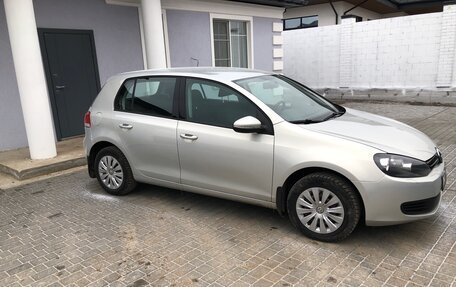 Volkswagen Golf VI, 2010 год, 949 000 рублей, 3 фотография