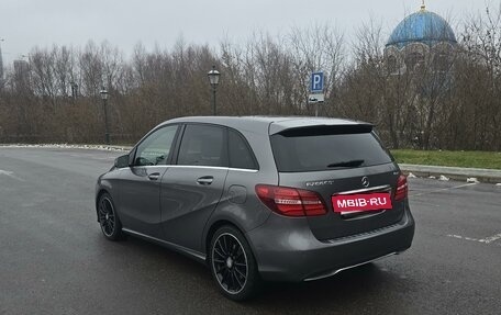 Mercedes-Benz B-Класс, 2015 год, 2 250 000 рублей, 28 фотография