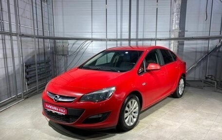 Opel Astra J, 2013 год, 749 000 рублей, 1 фотография