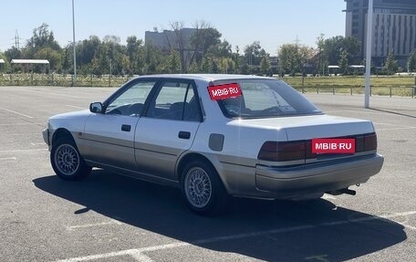 Toyota Carina, 1990 год, 360 000 рублей, 5 фотография