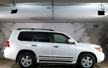 Toyota Land Cruiser 200, 2014 год, 4 699 000 рублей, 6 фотография