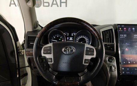 Toyota Land Cruiser 200, 2014 год, 4 699 000 рублей, 16 фотография