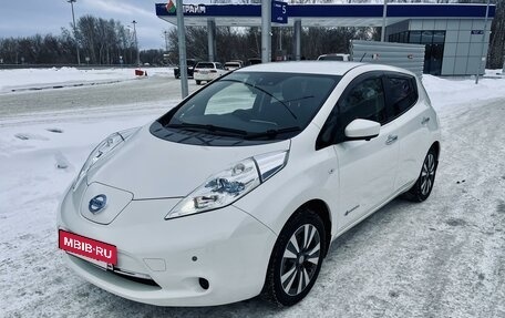 Nissan Leaf I, 2017 год, 1 250 000 рублей, 12 фотография