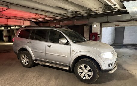 Mitsubishi Pajero Sport II рестайлинг, 2011 год, 1 530 000 рублей, 2 фотография