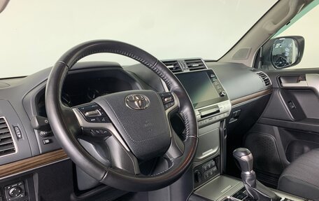 Toyota Land Cruiser Prado 150 рестайлинг 2, 2021 год, 6 970 000 рублей, 12 фотография