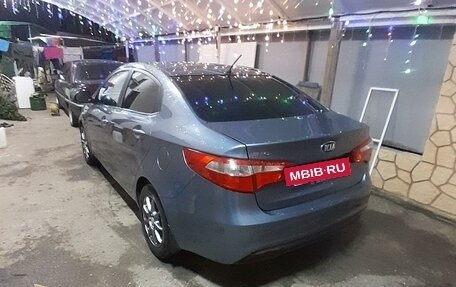 KIA Rio III рестайлинг, 2013 год, 900 000 рублей, 3 фотография