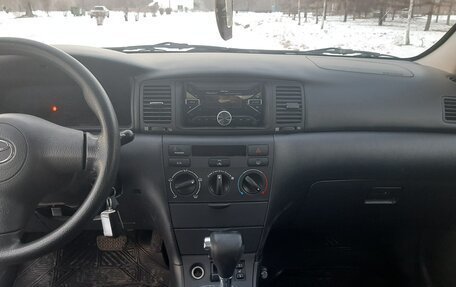 Toyota Corolla, 2004 год, 665 000 рублей, 24 фотография