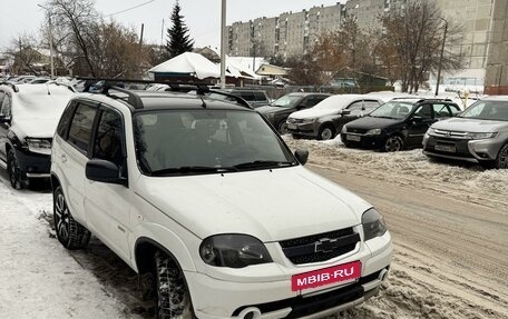 Chevrolet Niva I рестайлинг, 2016 год, 780 000 рублей, 2 фотография