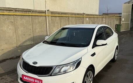 KIA Rio III рестайлинг, 2013 год, 1 000 000 рублей, 2 фотография