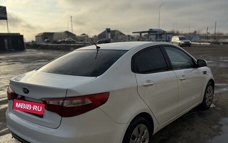 KIA Rio III рестайлинг, 2013 год, 1 000 000 рублей, 4 фотография