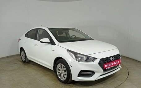 Hyundai Solaris II рестайлинг, 2017 год, 870 000 рублей, 3 фотография