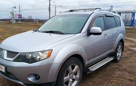 Mitsubishi Outlander III рестайлинг 3, 2008 год, 1 250 000 рублей, 2 фотография