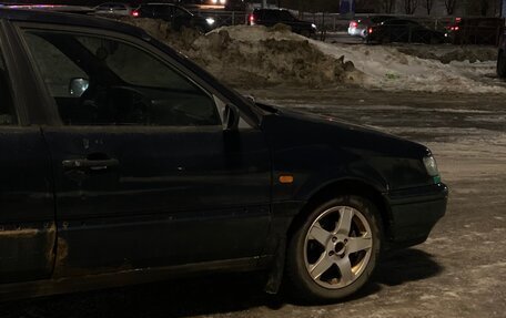 Volkswagen Passat B4, 1995 год, 79 999 рублей, 4 фотография